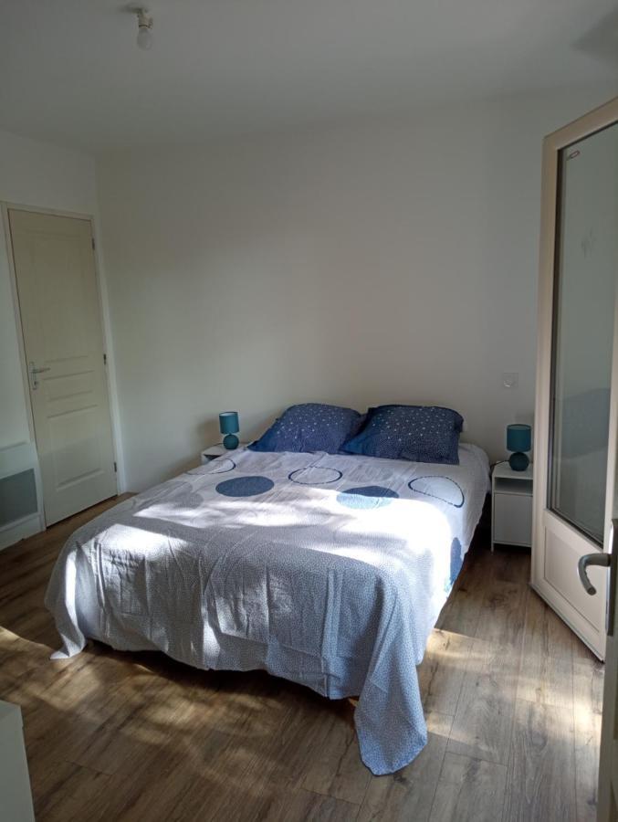 Chambre Au Calme Entouree Par La Nature. Saint-Leon-sur-Vezere Exterior foto